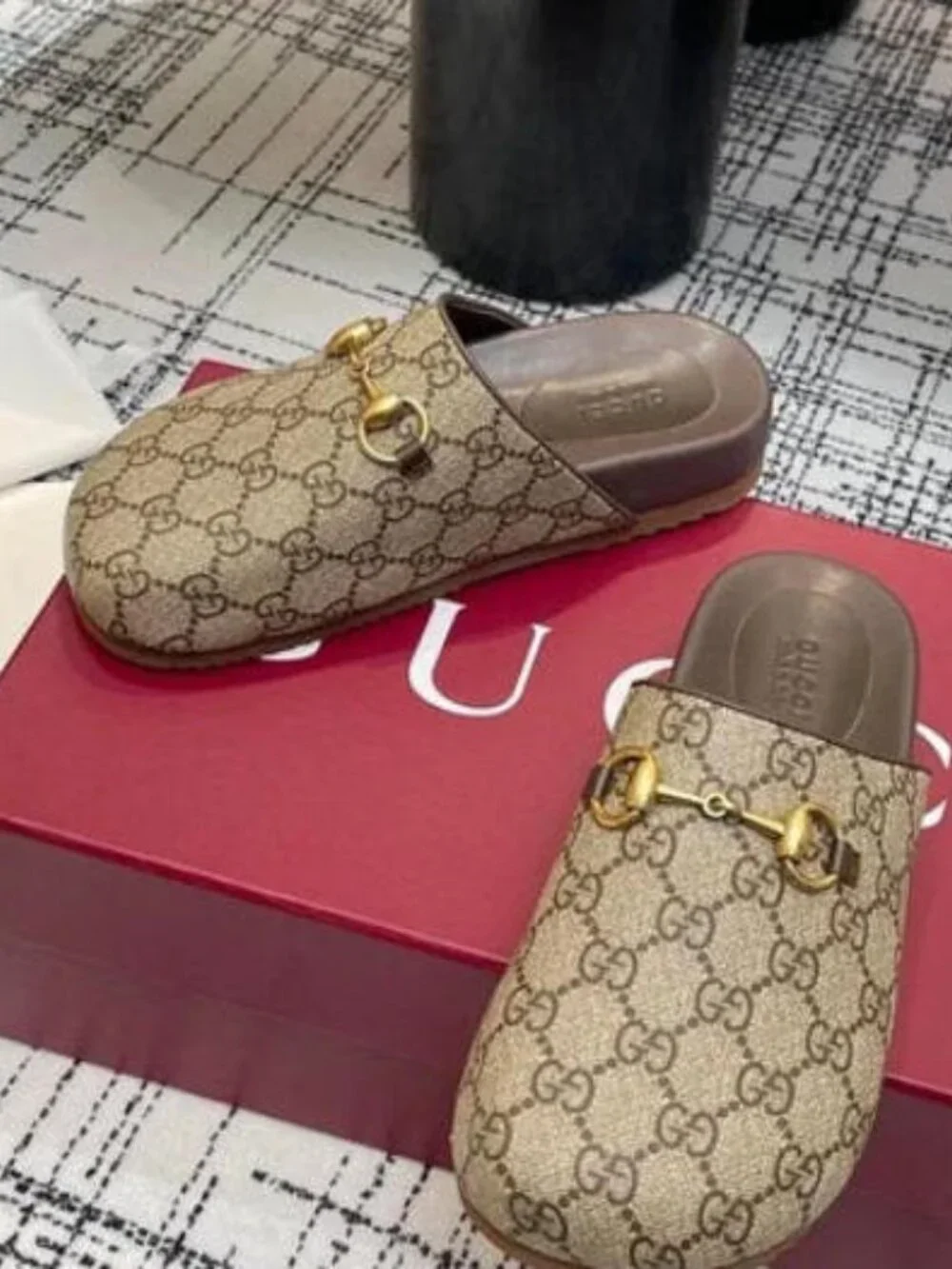 Gucci Beige Monogram Clogs - With Original Box - Picture 4 of 6